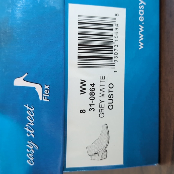 Easy Street Gusto Ankle Boots - Picture 2 of 2